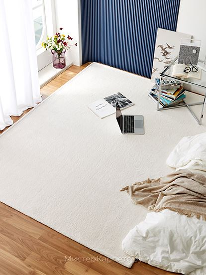 Кремовый ковер с кортким ворсом Century