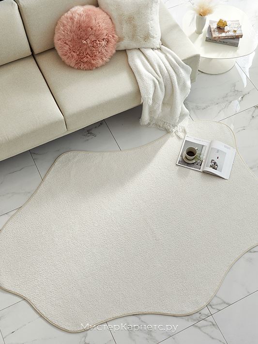 Фигурный ковер цвета слоновая кость Butterfly