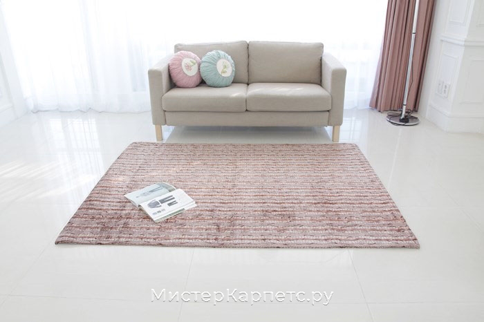 Коричневый ковер с рисунком чешуи Lacoste