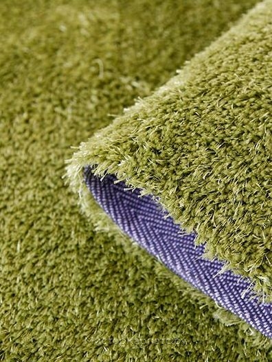 Зеленый ковер с ворсом шегги Turgas