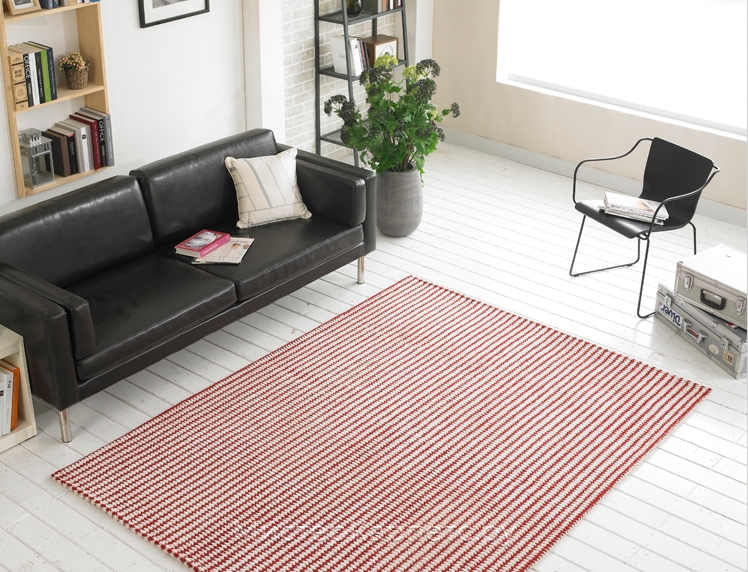 Красный коротковорсный ковер Aztec