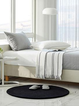 Круглый черный ворсовый ковер Century