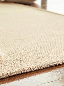 Бежевый шенилловый ковер с коротким ворсом Wort