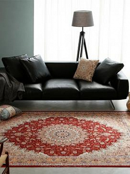 Бордовый ковер с орнаментом Vera