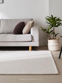 Кремовый однотонный ковер с ворсом Fusilli