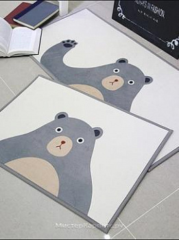 Коврик с рисунком Bear