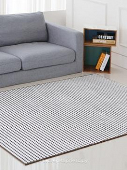 Коричнево-белый ковер в полоску Baira