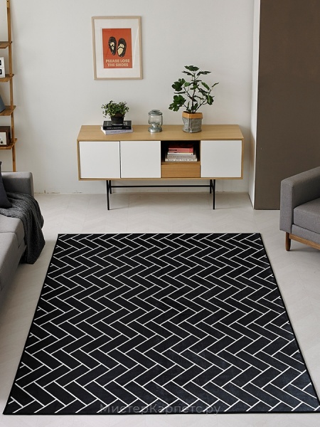 Черный ковер с геометрическим рисунком Bellatrix