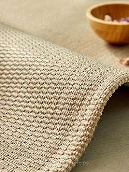 Песочно-бежевый ковер без ворса с имитацией сизаля Urbanist