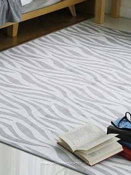 Серый коротковорсный ковер с рисунком Wawe