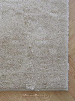 Бежевый ковер с длинным ворсом Flash