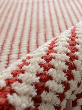 Красный ковер в полоску Soft