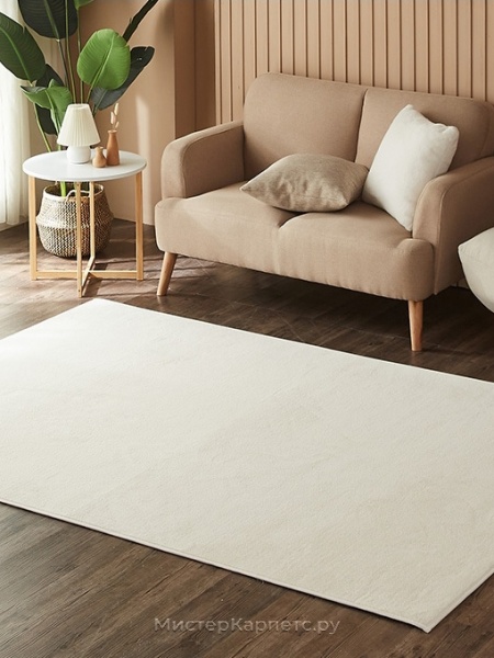 Однотонный ковер с коротким ворсом Pop, слоновая кость