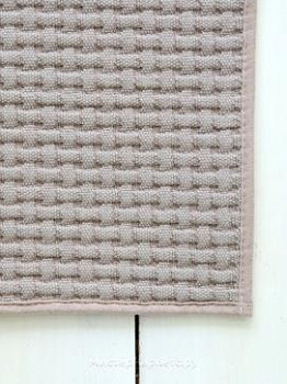 Безворсовый бежевый ковер Waff