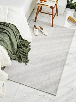 Светло-серый водонепроницаемый однотонный ковер Oasis