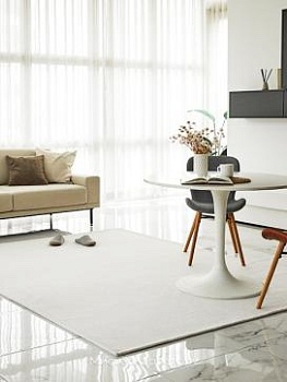 Белый ковер с коротким двухцветным ворсом Blanch