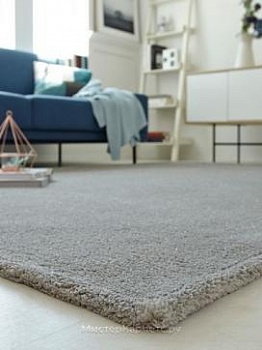 Серый ковер с коротким ворсом Snow