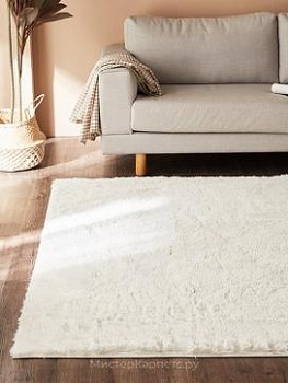 Ковер с длинным ворсом цвета слоновой кости Softy