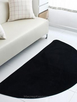 Черный коврик с коротким ворсом Coomi