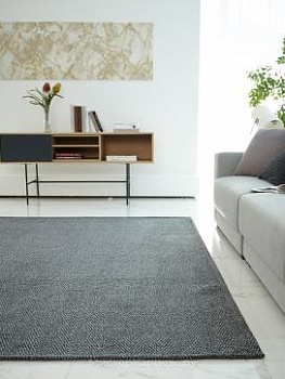 Ковер синель без ворса с узором елочка Plrattan, темно-серый