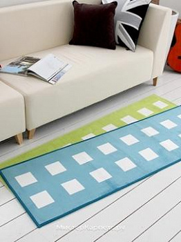 Коврик с геометрическим рисунком Window