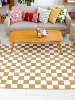 Коричневый ковер в шашечку Сhess