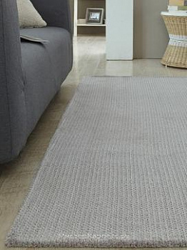 Серый однотонный ковер Flanc