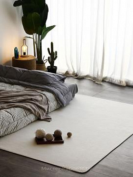 Однотонный ковер молочного цвета Candy