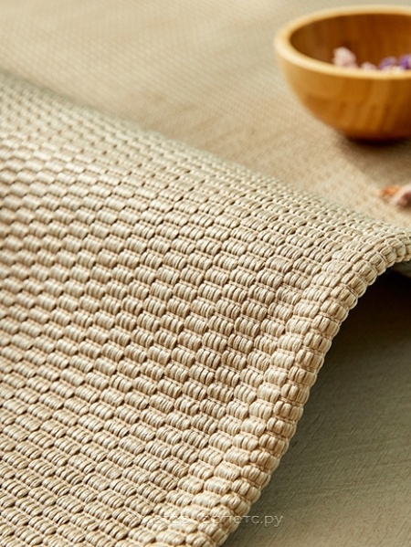 Песочно-бежевый ковер без ворса с имитацией сизаля Urbanist