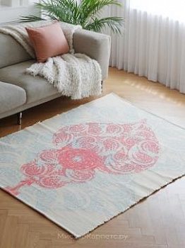 Ковер с красно-синим рисунком Merino