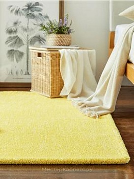 Желтый ковер с толстым ворсом Glam Cozy