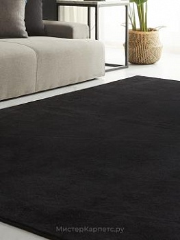 Черный однотонный ковер с коротким ворсом Pop