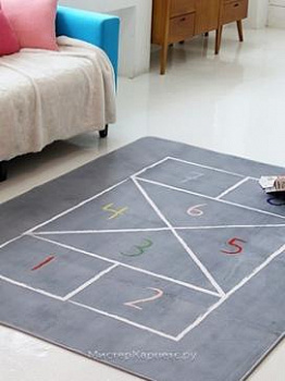 Серый ковер c рисунком Hopscotch